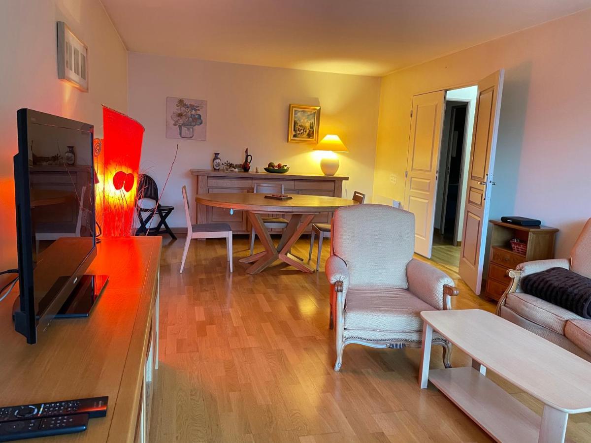 Joli Appartement A Монтаржи Экстерьер фото