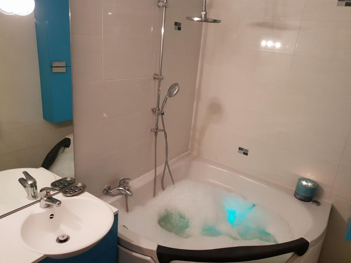 Joli Appartement A Монтаржи Экстерьер фото