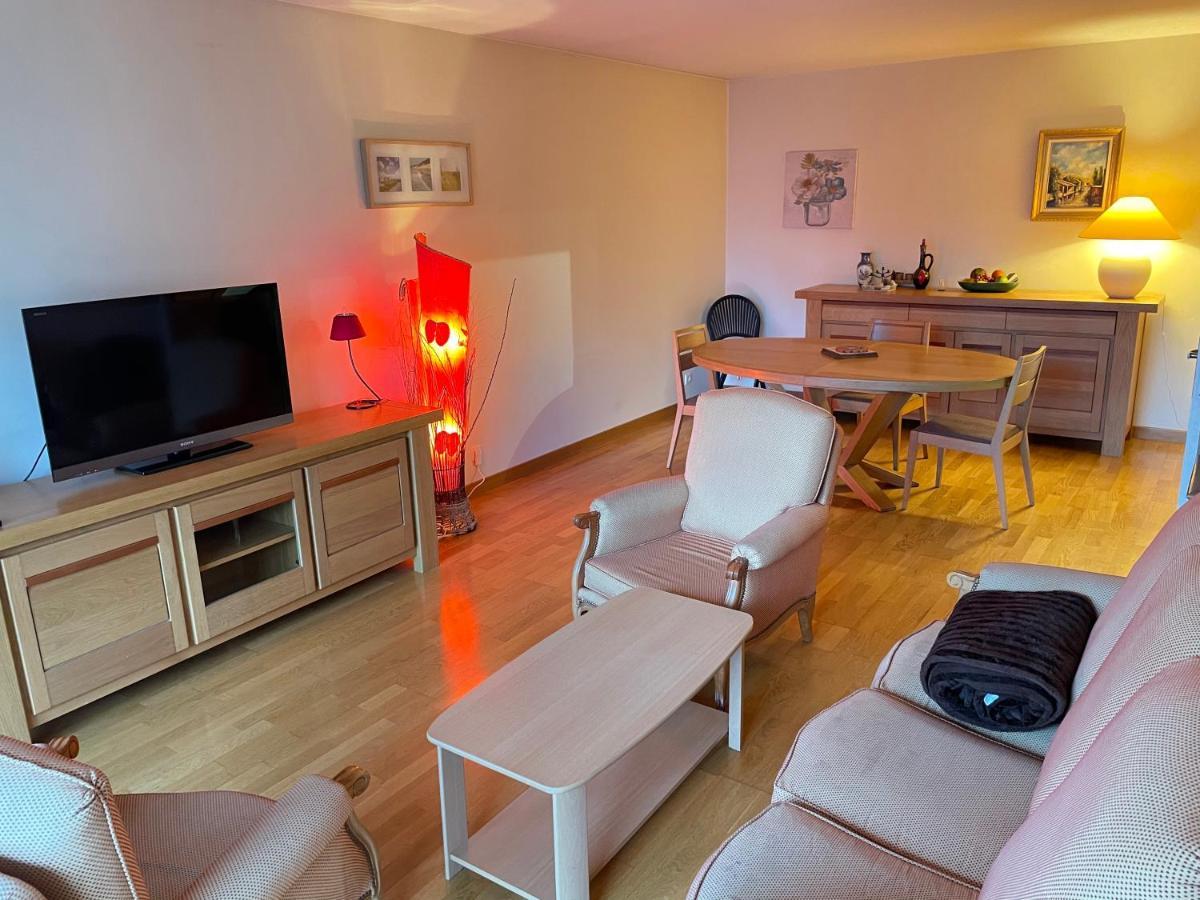 Joli Appartement A Монтаржи Экстерьер фото