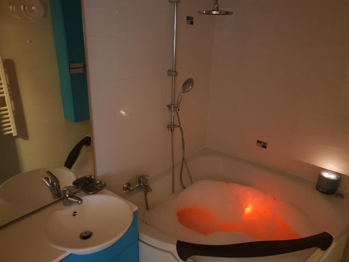 Joli Appartement A Монтаржи Экстерьер фото